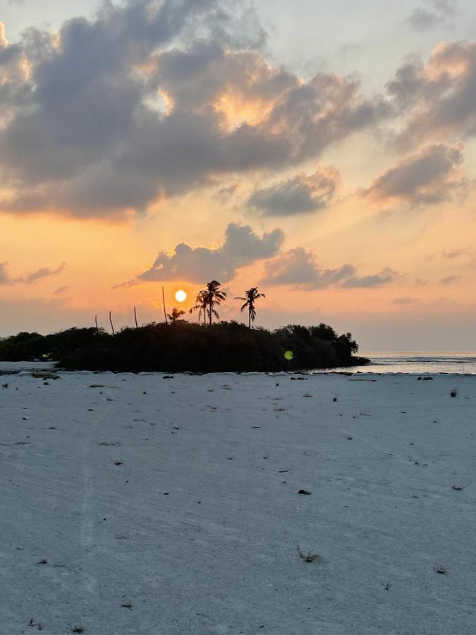 Hotel La Isla Tropica - Maldives Guraidhoo  Exterior foto